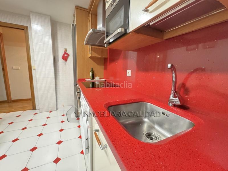 Foto 4b17d25f-51d5-4f94-bc63-7d3ce96268d8. Flat with heating parking in Universidad - Las Huelgas Burgos