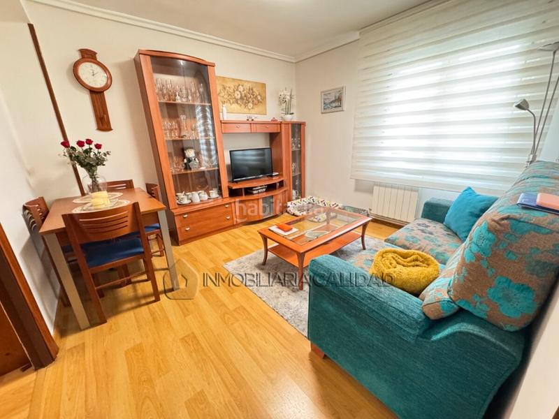 Foto db62bb69-f70d-4e86-b60c-a3fb8f92273f. Etagenwohnung mit heizung in Barriada Inmaculada - Zurbarán Burgos