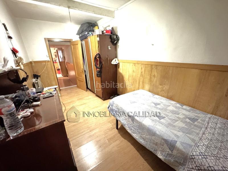 Foto 1efd8e86-eab2-4079-a97b-e121608bb3a6. Flat with heating in San Pedro de la Fuente Burgos