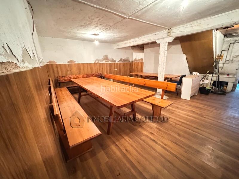 Foto 6c18f46d-35d5-4781-b38f-fbe49e686543. Flat with heating in San Pedro de la Fuente Burgos