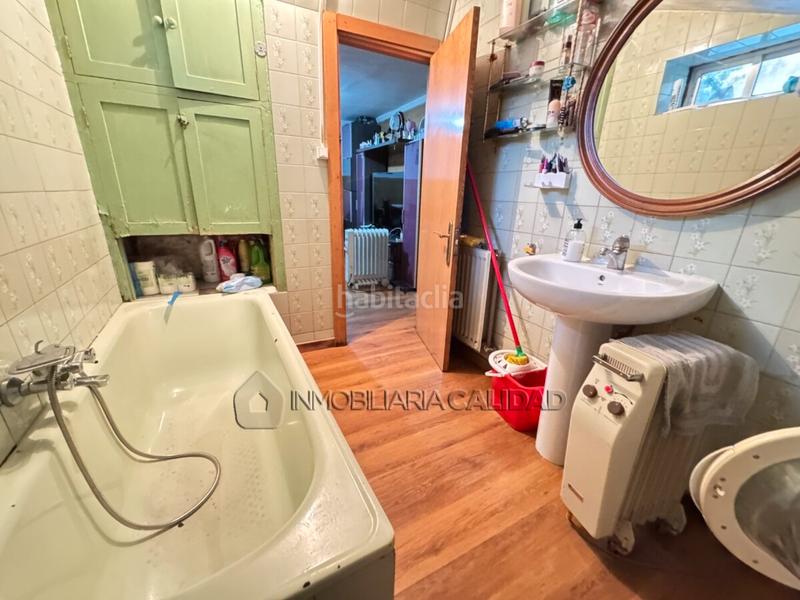 Foto aa54b855-fbe1-475b-9401-8f1de7bda130. Flat with heating in San Pedro de la Fuente Burgos