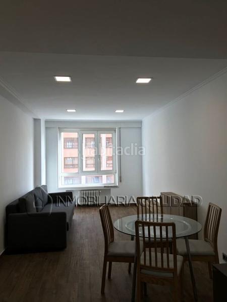 Foto 921bdaab-be41-458e-bad0-c84fa19ca399. Rent flat with heating in Casco Antiguo Burgos