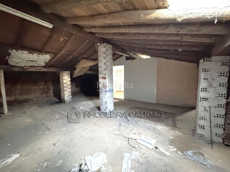 Foto 27a70dde-3ac3-441c-a532-a4cae8ee8ac7. Casa amb calefacció a San Julián - Barriada de Cortes Burgos