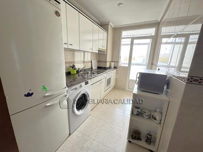 Foto c7109891-547a-4ac6-a744-da6d04fd4b41. Flat with heating in Plantío - Alcampo Burgos