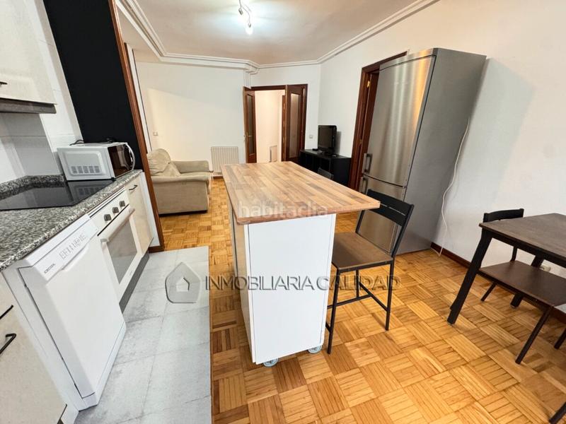 Foto 7549ea1d-b85f-418a-9c21-259e4d7757c1. Rent flat with heating parking in San Pedro y San Felices Burgos