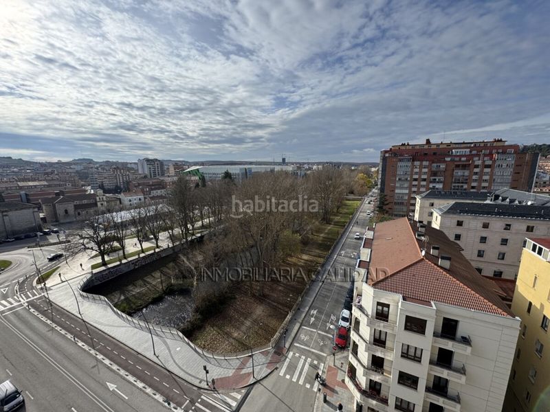 Foto ba58d41f-3169-4cbc-8526-f0c5181b3999. Pis amb calefacció aparcament a Villa Pilar Burgos