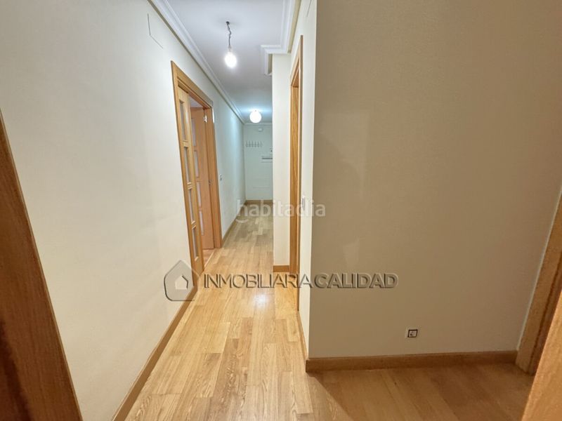 Foto fe1ffda9-b840-4c6f-9279-2c376d2abc8c. Piso en Juan XXIII - Las Torres - G2 Burgos