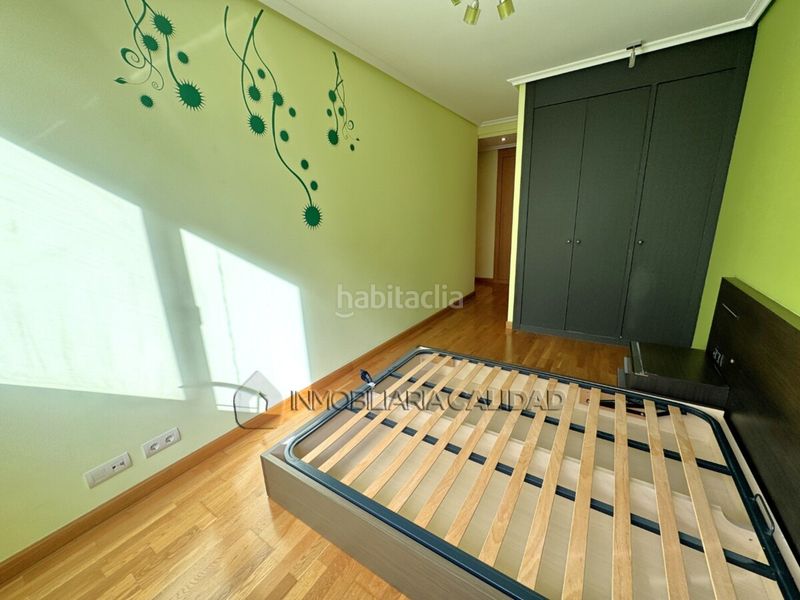 Foto 0414d47e-3d6f-4bf0-b039-7cc960b40ee0. Piso en Universidad - Las Huelgas Burgos