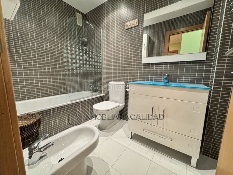 Foto fb4d5c7a-215b-4ba4-a571-da6edc4ae869. Piso en Universidad - Las Huelgas Burgos