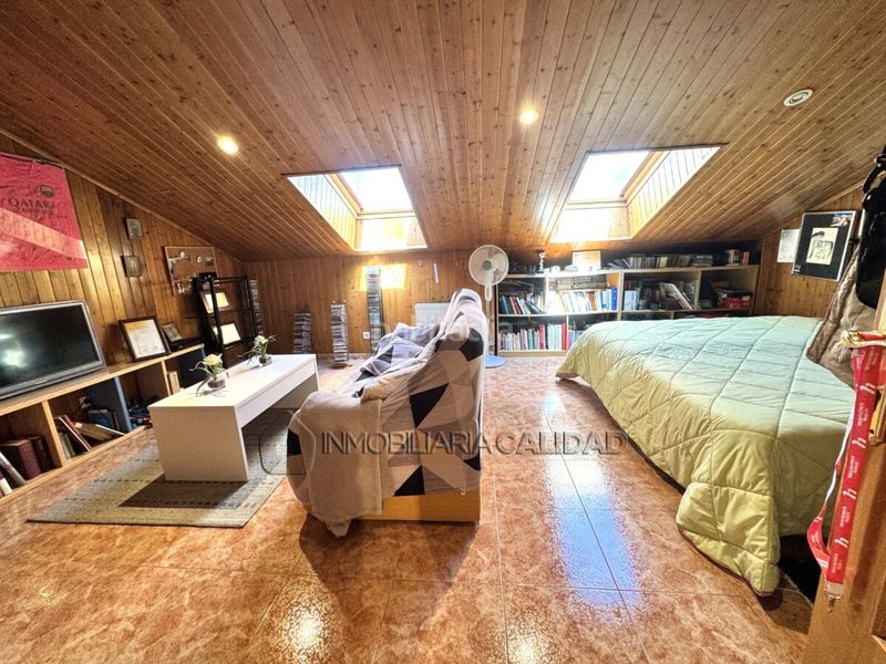 Foto a40a5608-dd05-4090-a56b-d5393fba9de2. Casa amb calefacció aparcament a San Julián - Barriada de Cortes Burgos