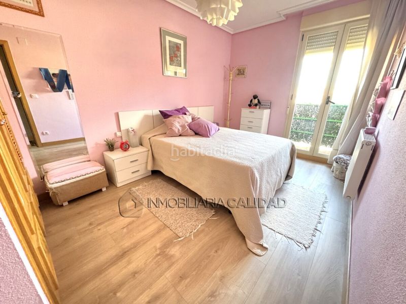Foto ed530c9f-beb9-43d6-b942-fcde3c69b6fd. Casa amb calefacció aparcament a San Julián - Barriada de Cortes Burgos