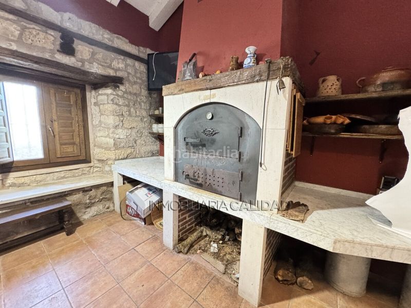 Foto 1e69dbb9-880d-492d-a0de-deab30984e7c. Casa amb calefacció aparcament a Villazopeque