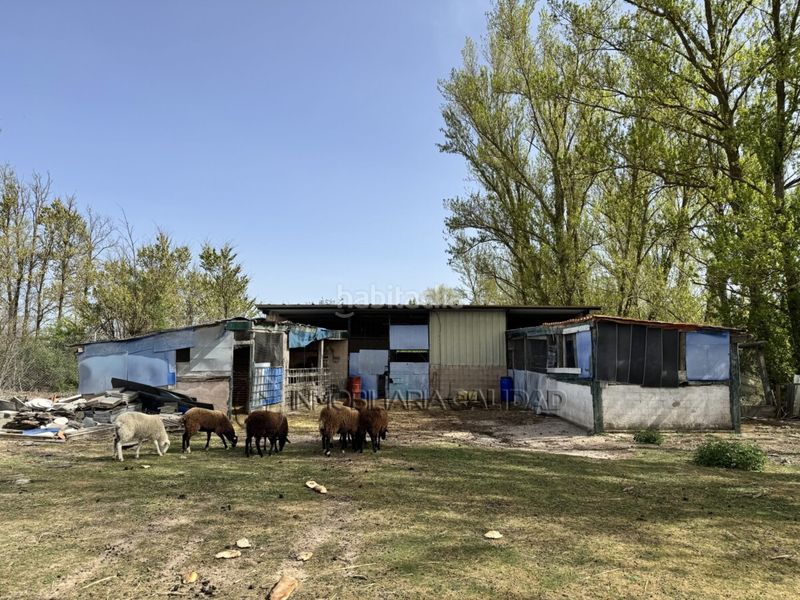 Foto 6d37db3e-44f6-466f-a147-b221ae96b45a. Casa amb calefacció aparcament a Villazopeque