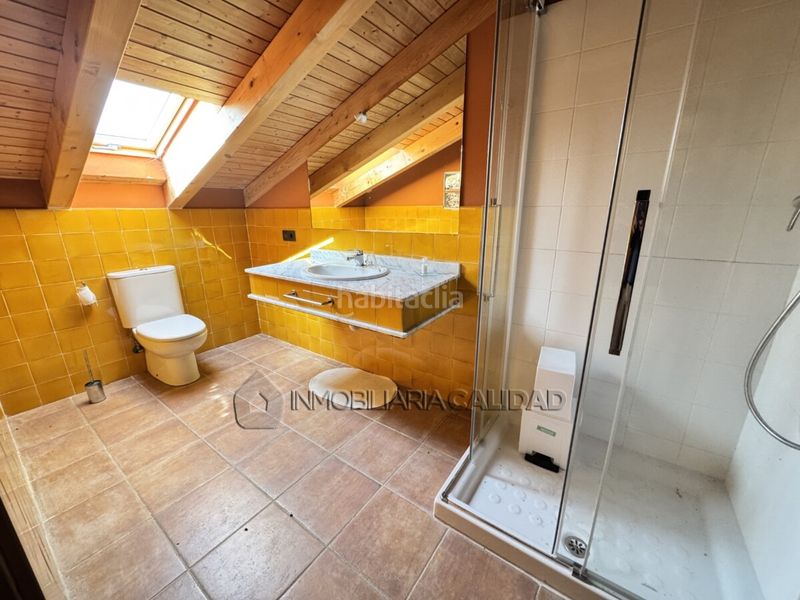 Foto 6fa543bb-155b-45f5-9ee0-5f85b3ec32dc. Casa amb calefacció aparcament a Villazopeque