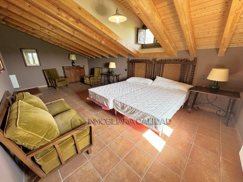 Foto bad81f1a-9d1e-4e1a-81fe-1cd06a6a08eb. Casa amb calefacció aparcament a Villazopeque