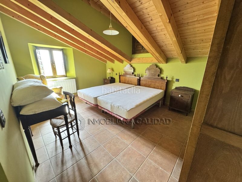 Foto 6bf64960-7289-44c7-b62e-0c75d3fe8a65. Casa amb calefacció aparcament a Los Vadillos - R. Sanitaria - Pozanos Burgos