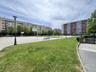 Alquiler Piso en Los Vadillos - R. Sanitaria - Pozanos