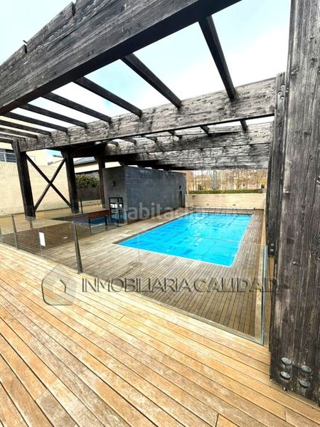 Foto 80c5bfdc-6970-446c-ba6d-c5188b4428ff. Casa amb calefacció aparcament piscina a Universidad - Las Huelgas Burgos