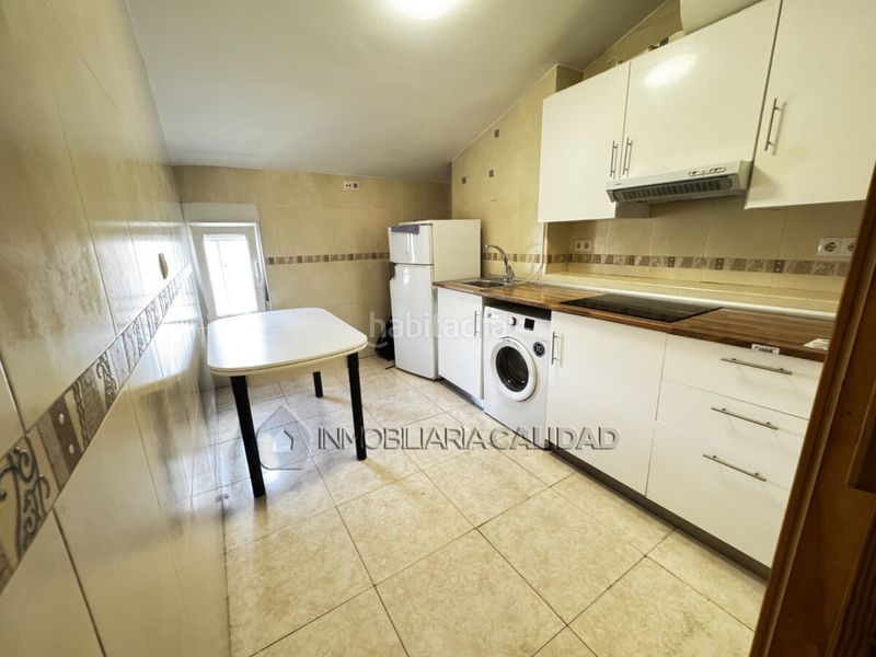 Foto 441d41aa-4bd6-4c8d-9ce6-3d4d63a3229c. Piso en San Julián - Barriada de Cortes Burgos