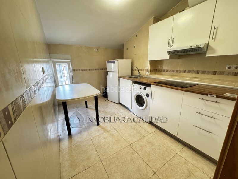 Foto c8a9153e-d694-427a-bdb7-42a339cb4aa1. Piso en San Julián - Barriada de Cortes Burgos