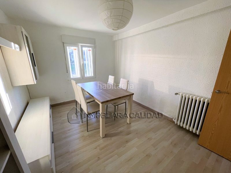Foto d86a65d2-1825-4f5b-929f-175822ad1801. Casa amb calefacció a Universidad - Las Huelgas Burgos
