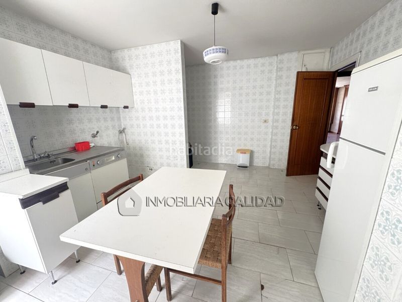Foto 98fe3f29-a56d-4ec8-8882-3f6ce5cfce9d. Piso en Los Vadillos - R. Sanitaria - Pozanos Burgos
