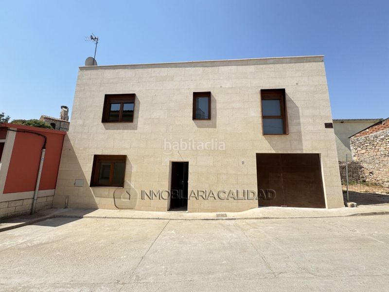 Foto 00db3096-5338-4a52-b759-fcc7b05d9e2e. Casa amb calefacció aparcament a Albillos