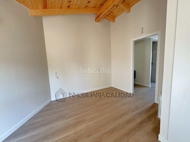 Foto 0d5a39ba-ea43-49cb-97a5-25893ab1c343. Casa amb calefacció aparcament a Albillos