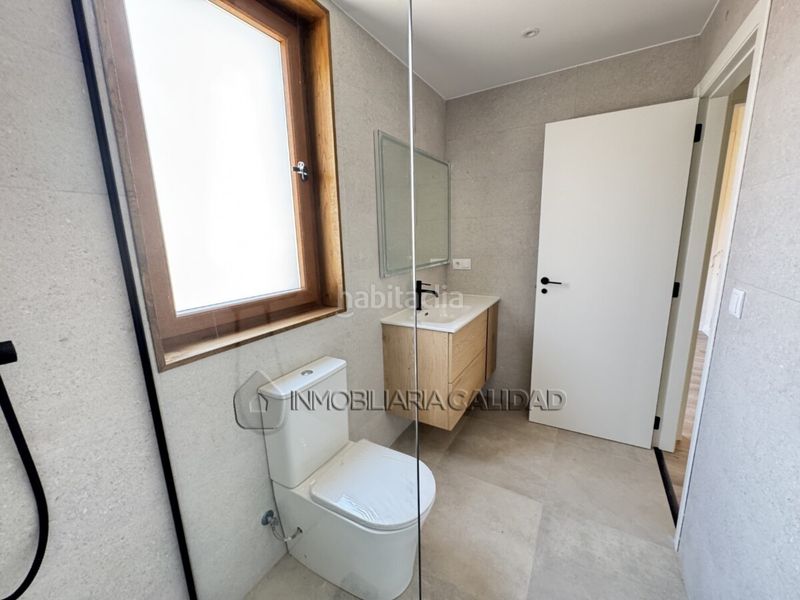 Foto d14f2018-507e-4aa0-bb5b-d6a0ba850e5d. Casa amb calefacció aparcament a Albillos