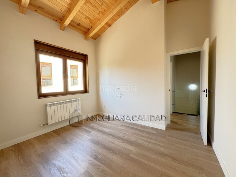 Foto f2bc7b06-19d9-4b8e-8674-2d414480572e. Casa amb calefacció aparcament a Albillos