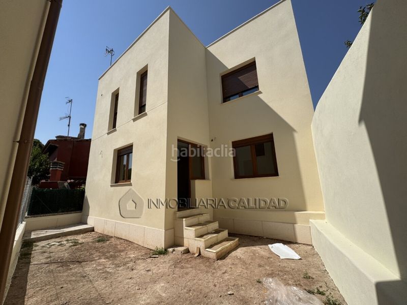 Foto d884c1f5-3805-4747-91c4-b4ab1ee4a05f. Casa amb calefacció aparcament a Albillos