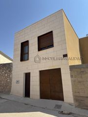 Maison à Albillos
