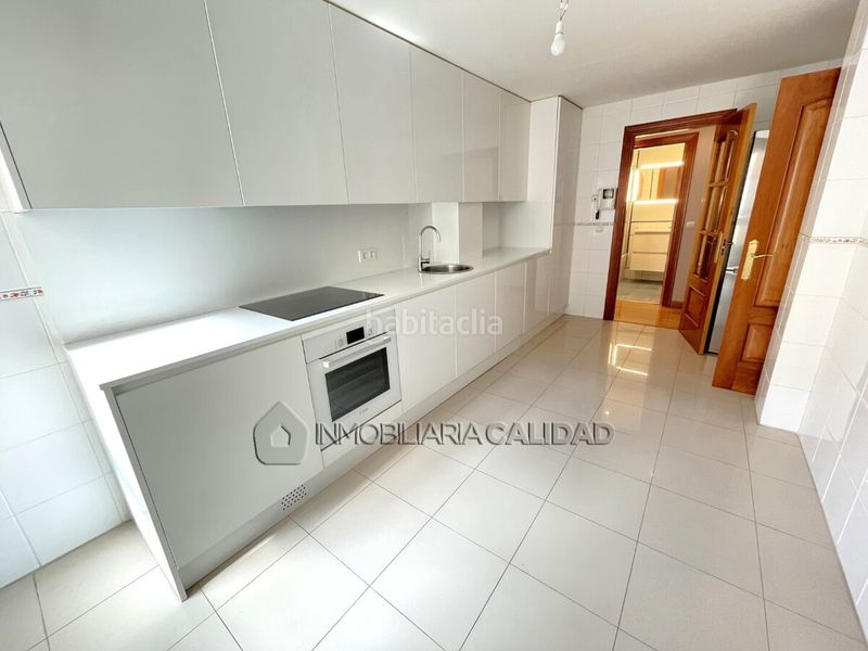 Foto c3b3d843-c698-43cb-8c6d-7b1ab122abb1. Lloguer pis amb calefacció aparcament a Los Vadillos - R. Sanitaria - Pozanos Burgos