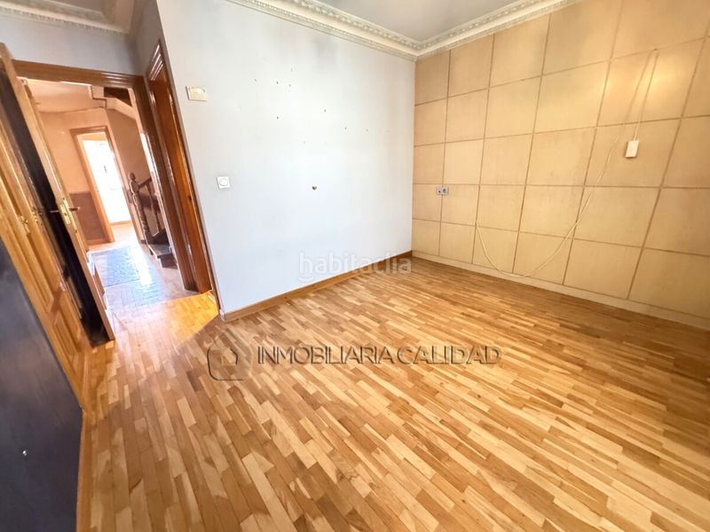 Foto 684d75aa-2acb-4644-b184-026eab87ef2f. Casa amb calefacció aparcament a Villimar - V1 - V2 - S3 - S4 - San Cristobal Burgos