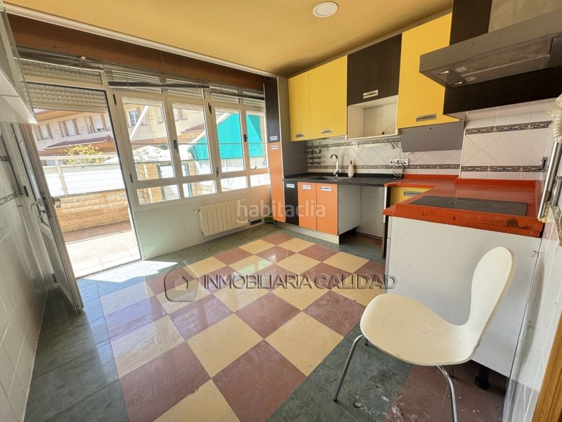 Foto b5485adc-3340-4216-8a76-cd5b19d0211f. Casa amb calefacció aparcament a Villimar - V1 - V2 - S3 - S4 - San Cristobal Burgos