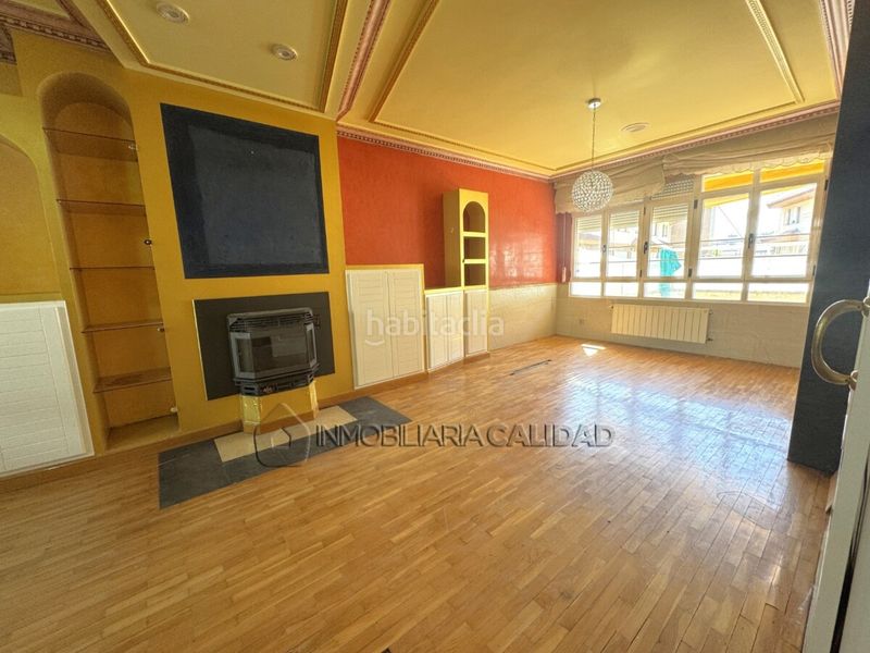 Foto bba1fae0-e962-4ec3-a5f5-21af11a85cd7. Casa amb calefacció aparcament a Villimar - V1 - V2 - S3 - S4 - San Cristobal Burgos