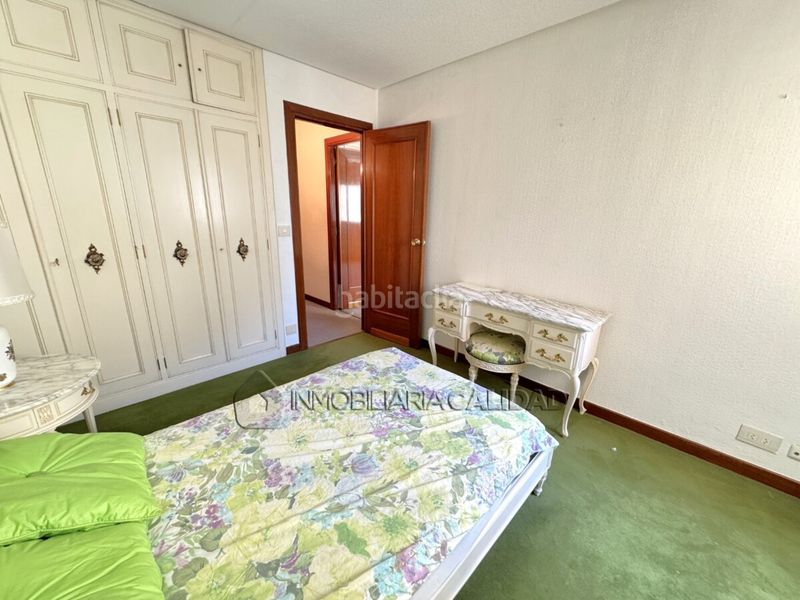 Foto f16fbc9b-2c6c-448f-b357-9a1119555031. Flat with heating parking in Reyes Católicos Burgos