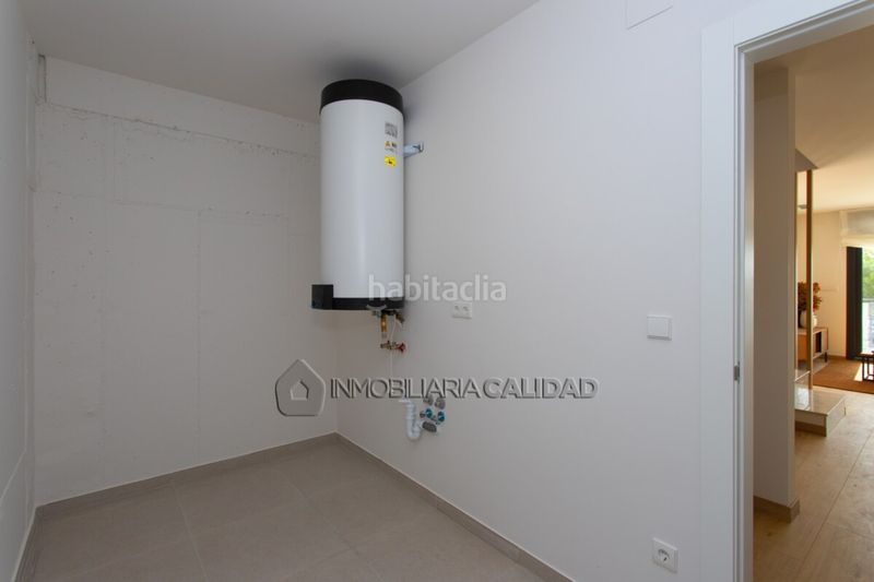 Foto 0658623c-0696-474d-bcb5-5c7efc75f19f. Casa amb calefacció aparcament piscina a Monforte del Cid