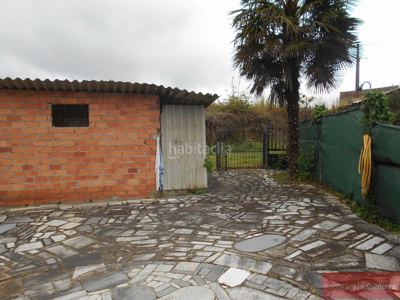 Foto cf593335-f492-4865-8f10-43c63e96a826. Casa a curras a Salvaterra de Miño