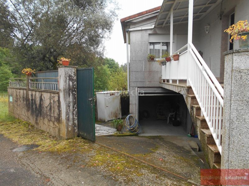 Foto da3ae990-f661-407a-8525-ff8afc9b81e4. Casa a curras a Salvaterra de Miño
