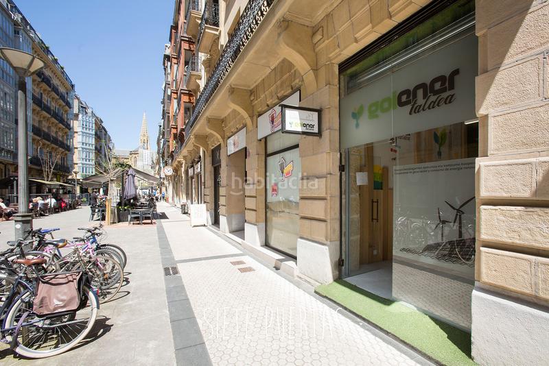 Foto a9298d53-9f64-4f74-9594-36ecf3bed578. Business premise in Área Romántica Donostia - San Sebastián