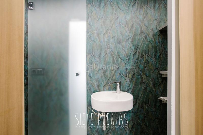 Foto f41cf6b8-836b-4edb-9b53-2f962e616da8. Business premise in Área Romántica Donostia - San Sebastián