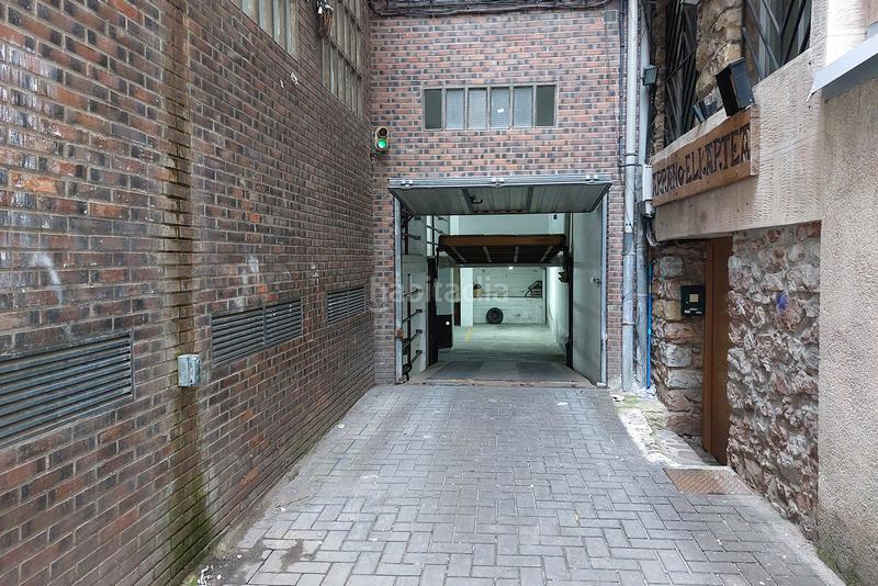 Foto c7981092-f734-4ec4-9546-0a79d8ef2075. Parking voiture dans calle virgen del carmen 30 dans Donostia - San Sebastián