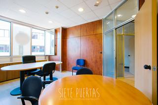 Office space  Calle de lautximinieta. Oficina de 90 m2 en portuetxe con plaza de garaje y ascensor par