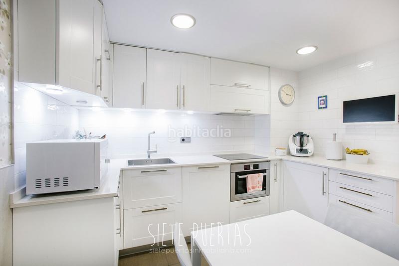 Foto 4f45d6f3-883c-4fb2-a3e6-913679cf1245. Piso vivienda en el centro , en kalebarria. 4 habitaciones exteriores con acceso a terraza/balcón, dos baños completos, ascenso en Oñati