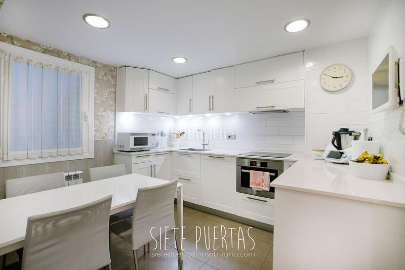 Foto 5f5c74f5-3197-4b98-9a54-b5d8195fb26b. Piso vivienda en el centro , en kalebarria. 4 habitaciones exteriores con acceso a terraza/balcón, dos baños completos, ascenso en Oñati