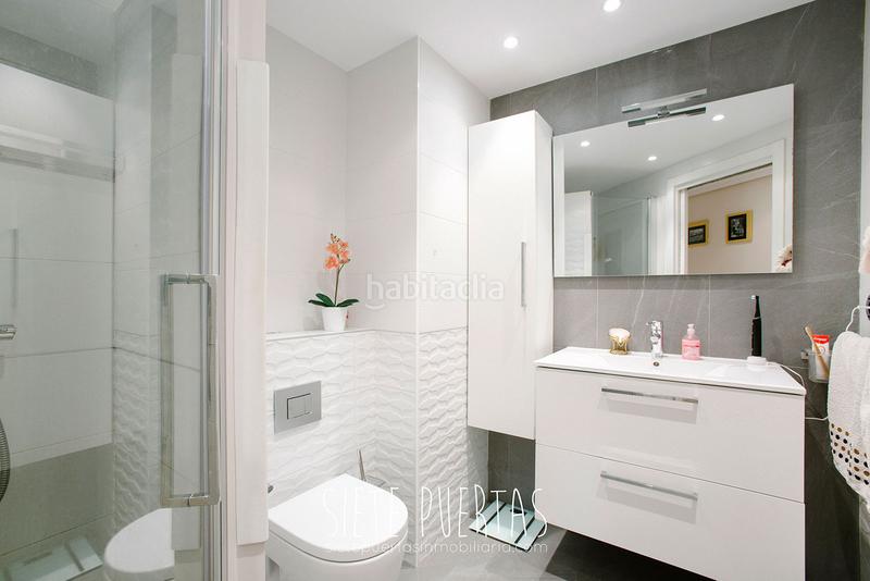 Foto 9dcb8325-20bd-4ab5-930d-21ee66eca740. Piso vivienda en el centro , en kalebarria. 4 habitaciones exteriores con acceso a terraza/balcón, dos baños completos, ascenso en Oñati
