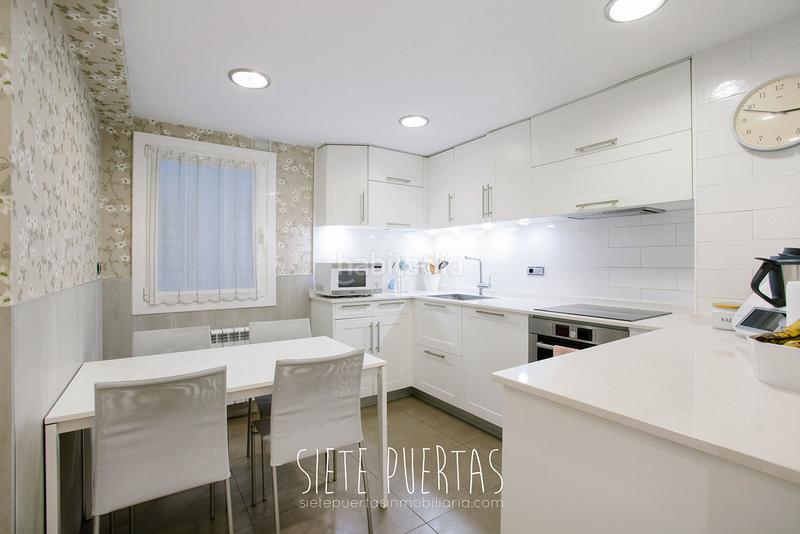 Foto bbf518b7-19ec-4612-a8d7-ecdd128113d4. Piso vivienda en el centro , en kalebarria. 4 habitaciones exteriores con acceso a terraza/balcón, dos baños completos, ascenso en Oñati