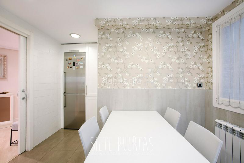 Foto c4fe81af-9a82-4a7a-ba1a-e40a85eb4277. Piso vivienda en el centro , en kalebarria. 4 habitaciones exteriores con acceso a terraza/balcón, dos baños completos, ascenso en Oñati
