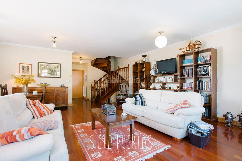 Foto 56462940-8180-4fd0-802e-c31254e744da. Casa a schiera con riscaldamento parcheggio in Pasaia